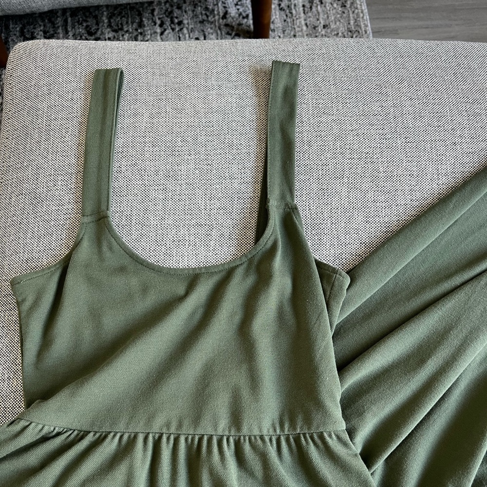 ASOS hunter green maxi dress SZ4
